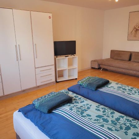 Ferienwohnung Anna Oftersheim Schwetzingen Hockenheim 3 Zimmer mit Balkon Exterior foto