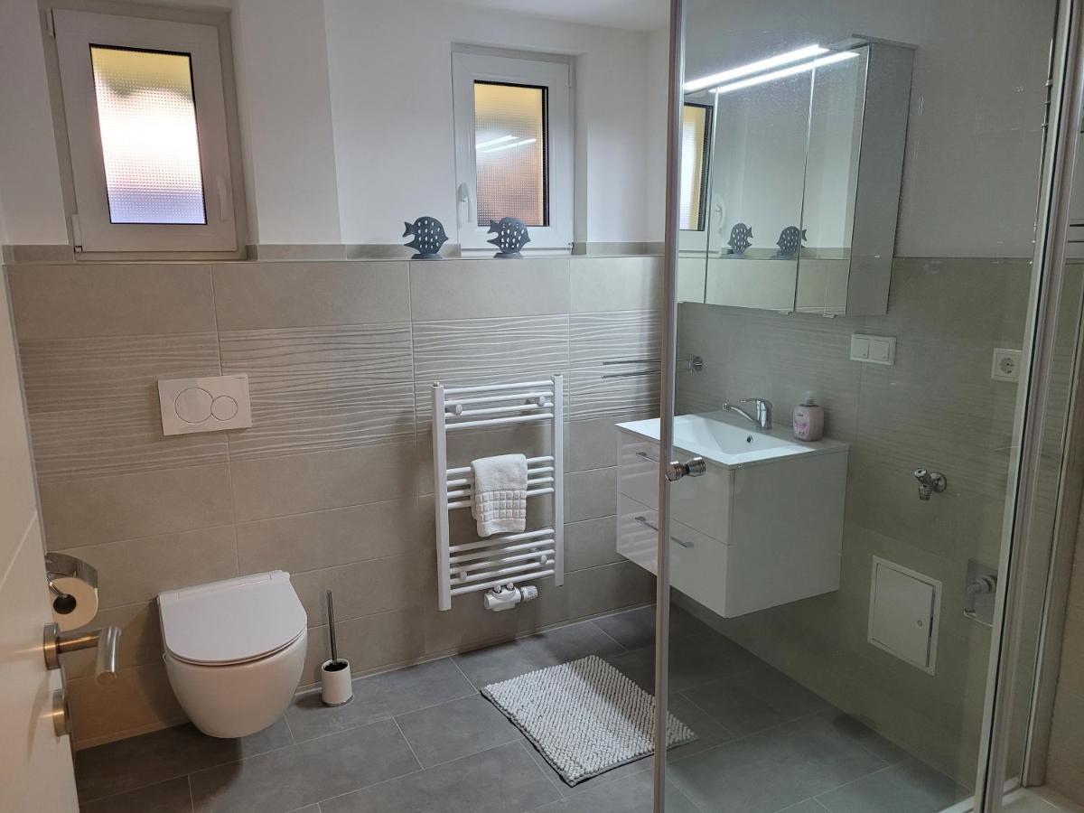 Ferienwohnung Anna Oftersheim Schwetzingen Hockenheim 3 Zimmer mit Balkon Exterior foto